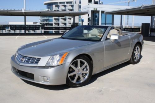 2004 cadillac xlr convertible coupe - rare - fully loaded - flawless - az car!