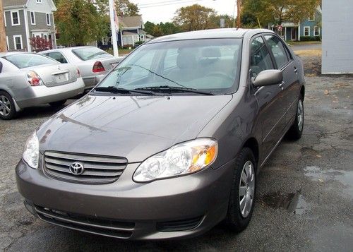 Corolla le, automatic, low mileage, power equipped, clean