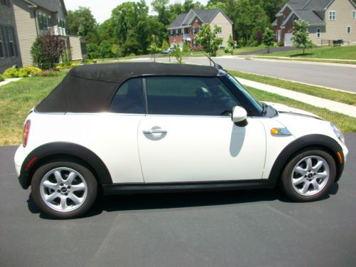 Mini cooper convertable, auto, 2010, pepper white, 42,000 miles, 1.6 l engine*