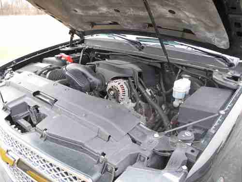 2009 Chevrolet Suburban 1500 LTZ Sport Utility 4-Door 5.3L, US $24,000.00, image 4