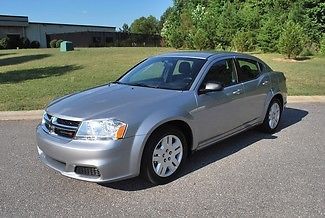 2014 avenger se silver/blk all power 11k miles lke new no reserve