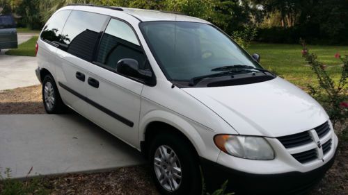 Dodge caravan 2005 se great cond white serviced 7/29/14 cold a/c 153k miles fla.