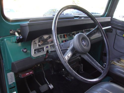 TOYOTA LAND CRUISER FJ40 CHEVY V8 - 1976 WITH DISC BRAKES, image 9