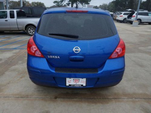 2011 nissan versa 1.8 s