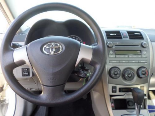 2011 toyota corolla le
