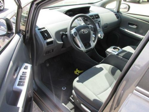 2014 Toyota Prius v Two, US $28,009.00, image 2