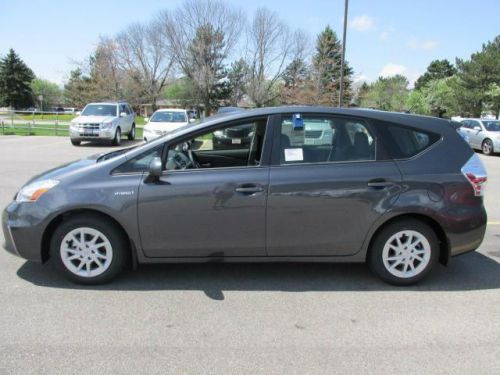 2014 Toyota Prius v Two, US $28,009.00, image 4