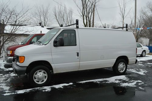 2007 ford e-150 base standard cargo van 2-door 5.4l contractor package