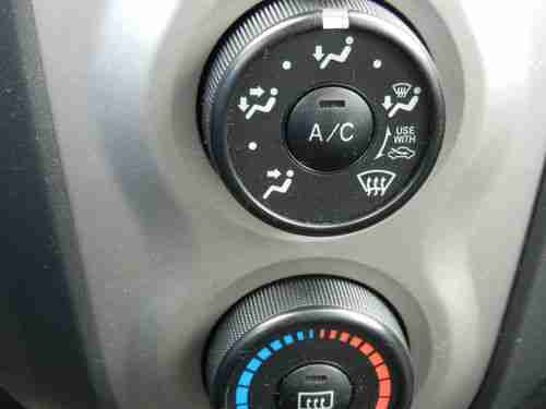 2010 Toyota Yaris Auto 25k Air Warranty, image 21