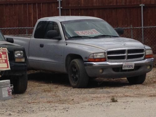 2000 dodge dakota slt extended cab pickup 2-door 3.9l