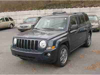 New Car Trade 4x4 CARFAX Certified Accident Free!, image 2