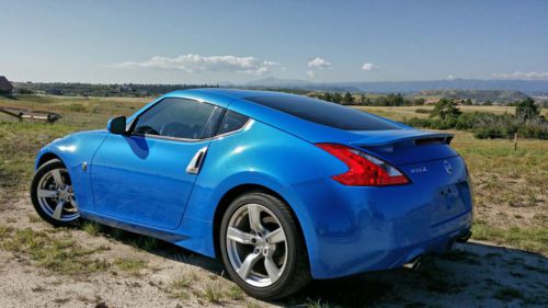 13k miles, 6-speed, traction control, premium wheels, barely used!, image 3