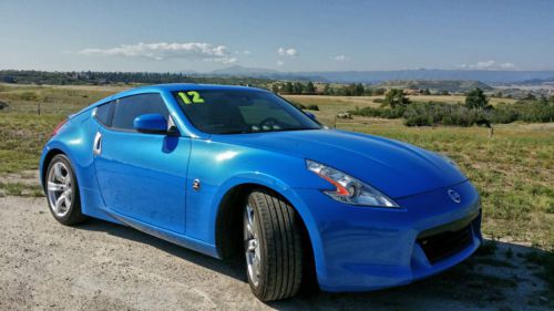 13k miles, 6-speed, traction control, premium wheels, barely used!, image 7