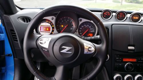 13k miles, 6-speed, traction control, premium wheels, barely used!, image 15