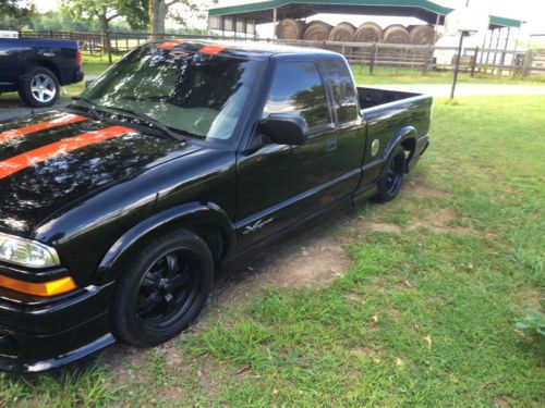 2001 chevrolet s10 base extended cab pickup 3-door 4.3l vortex v6