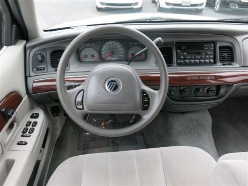 ONLY 20K MILES SUPER CLEAN GS Edition Cloth Interior 4.6L V8 Rear Wheel Drive, image 5
