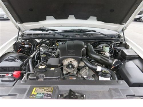 ONLY 20K MILES SUPER CLEAN GS Edition Cloth Interior 4.6L V8 Rear Wheel Drive, image 13