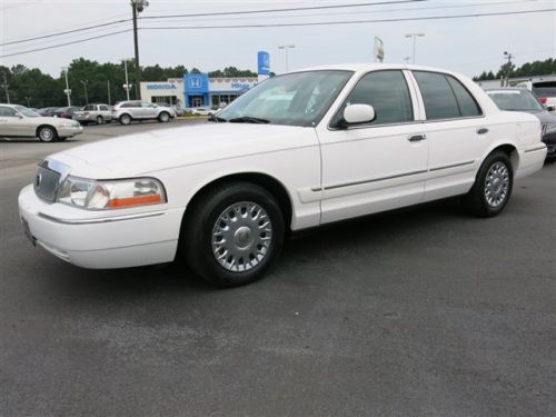 ONLY 20K MILES SUPER CLEAN GS Edition Cloth Interior 4.6L V8 Rear Wheel Drive, image 22