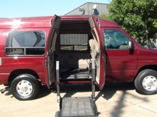 2003 ford e250 tuscany wheelchair handicap van lowerd floor zero effort steering