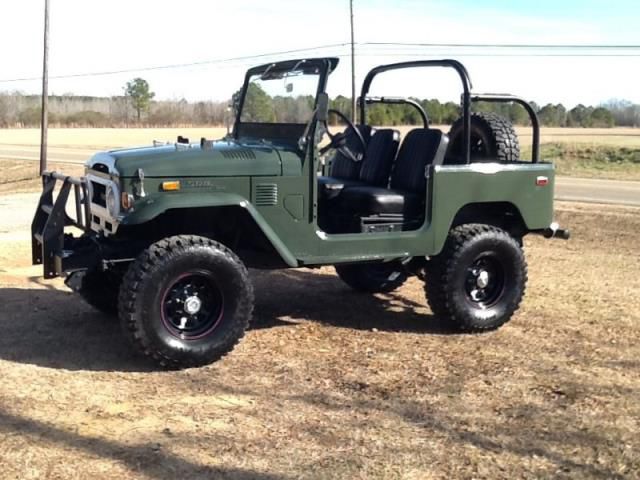 Toyota fj cruiser base 2 door