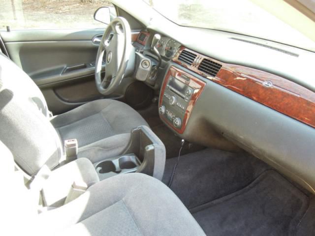 Chevrolet impala lt sedan 4-door