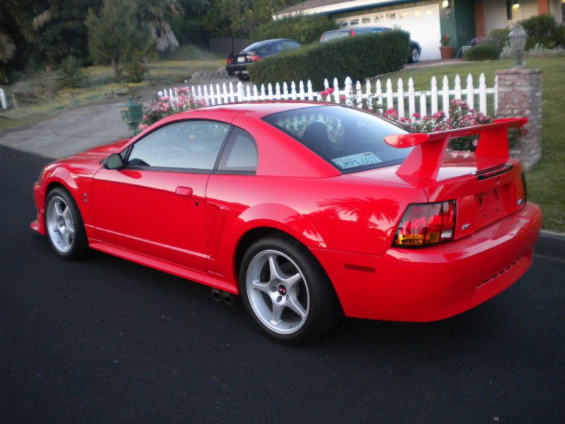 2000 ford mustang