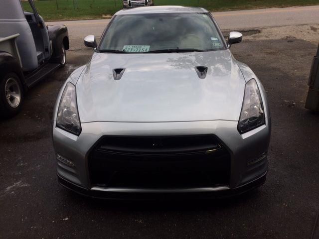 2014 nissan gt-r black