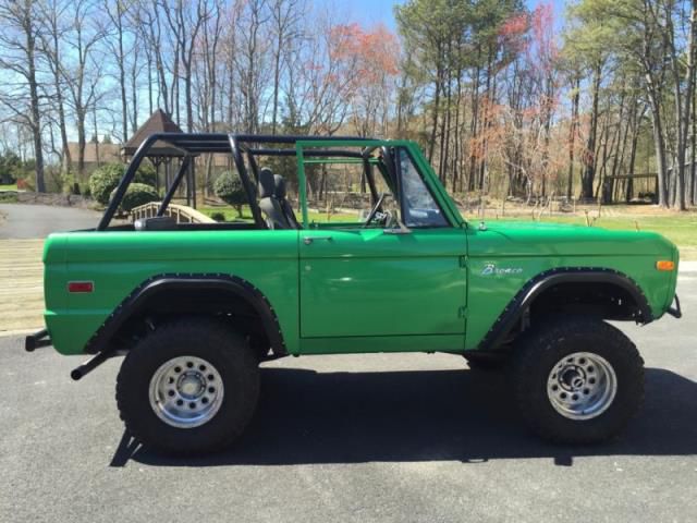 Ford: bronco convertable