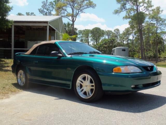 1998 ford mustang gt convertible