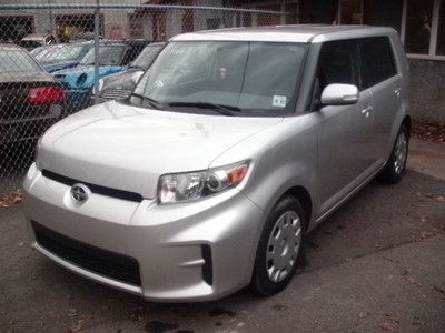 Lo cost 2011 scion xb