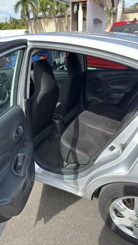 2014 nissan versa s sedan 4d