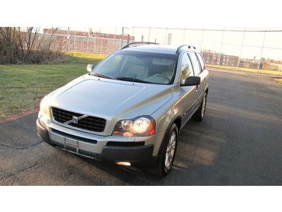Great luxury suv!t6 awd! navigation system!3rd row seats!no reserve!04