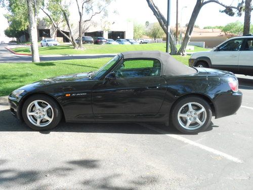 2001 honda s2000 base convertible 2-door 2.0l no reserve