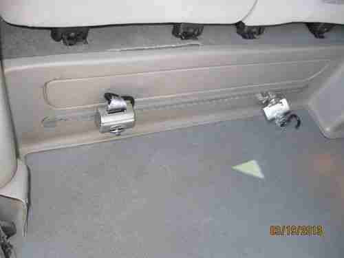 Handicap Wheelchair Van 2008 Chevrolet Uplander Base Mini Cargo Van 4-Door 3.9L, image 7