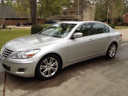 2010 hyundai genesis 3.8 sedan 4-door 3.8l