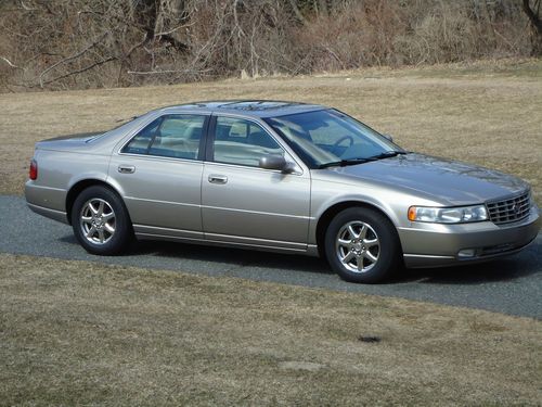 2002 cadillac seville sts sedan 4-door 4.6l