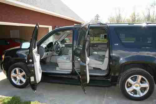 2011 Chevrolet Suburban Premium LTZ Package, US $47,000.00, image 6