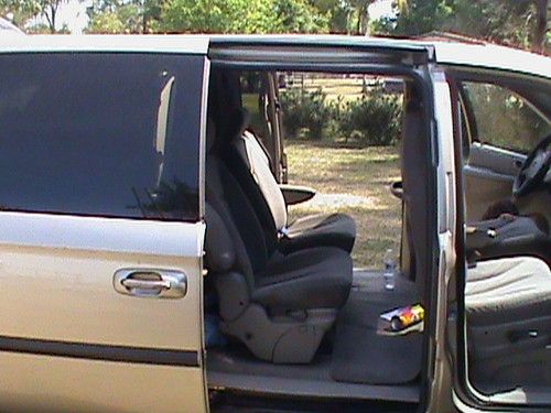 2000 dodge caravan base mini passenger van 4-door 3.3l