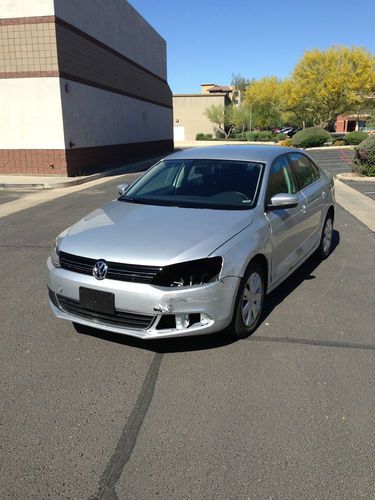 2013 volkswagen jetta se. loaded. automatic. body mans special. easy fix