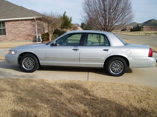 1999 mercury grand marquis gs :  like new condition, 19,321 original miles