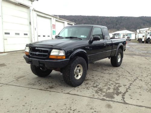 2000 ford ranger xlt extended cab pickup 4-door 4.0l mud truck (bad trans)