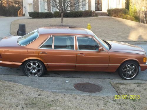 Classic mercedes benz 560sel (1986)