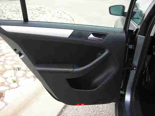 2011 Volkswagen Jetta TDI Sedan 4-Door 2.0L, image 13