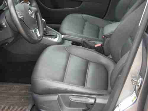 2011 Volkswagen Jetta TDI Sedan 4-Door 2.0L, image 17