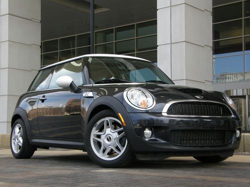 2007 mini cooper s only 33k miles clean 2 owner pano roof manual trans clean