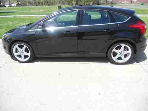 2012 FORD FOCUS TITANIUM HATCHBACK 2.OL/NO RESERVE/5 SPEED/NAVI/HTD LTHR/SUNROOF, image 21