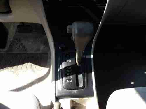 2003 Toyota Corolla, NO RESERVE, image 4