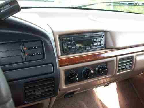 1996 Ford Bronco Eddie Bauer Sport Utility 2-Door 5.8L, image 13