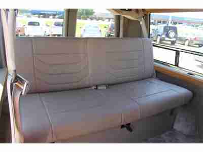 5.7L 4 Speakers AM/FM radio Air Conditioning Power steering Power windows, US $7,995.00, image 16