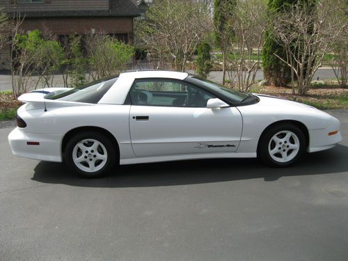 Pontiac trans am 350 lt1 1994 25th anniversary edition